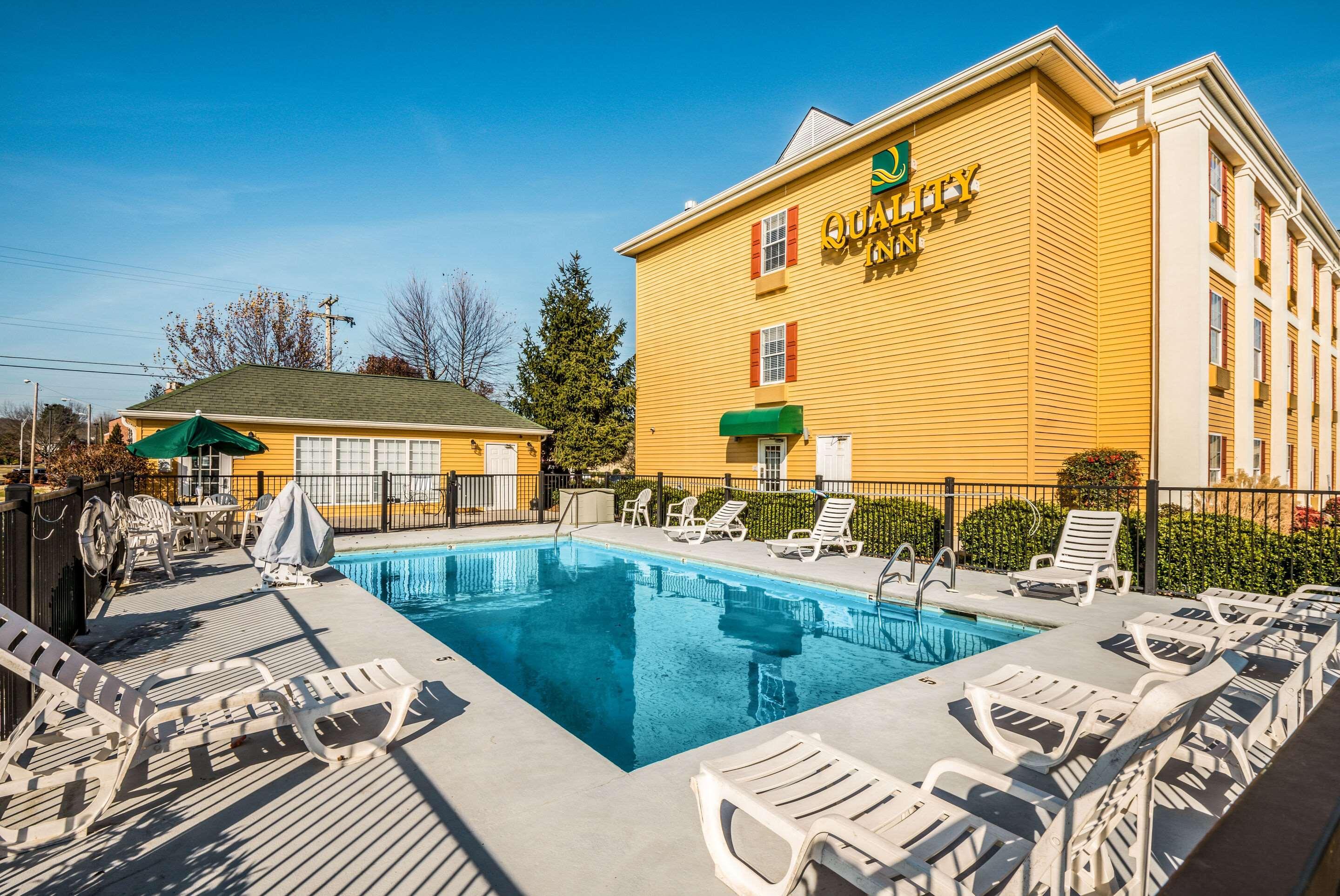 Quality Inn Оук-Ридж Екстер'єр фото