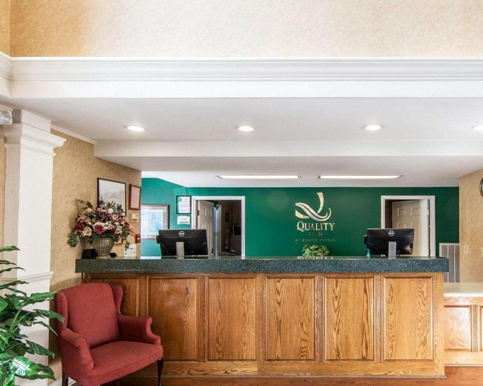 Quality Inn Оук-Ридж Екстер'єр фото